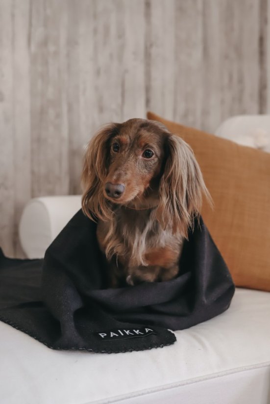 REGENERAČNÍ DEKA ČERNÁ