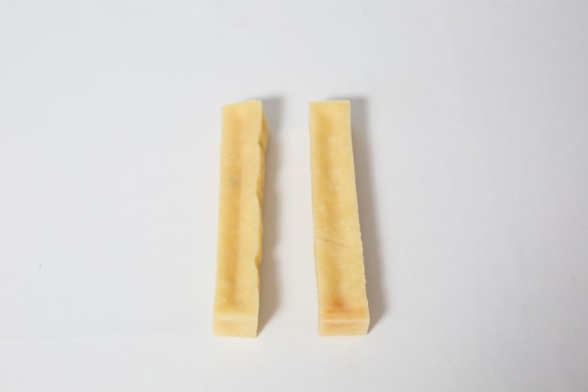 ŽVÝKACÍ SÝROVÁ TYČKA