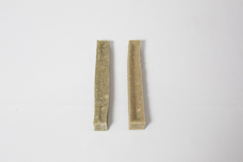 ŽVÝKACÍ SÝROVÁ TYČKA SE SPIRULINOU - Varianta:: L: 1 x 100 g