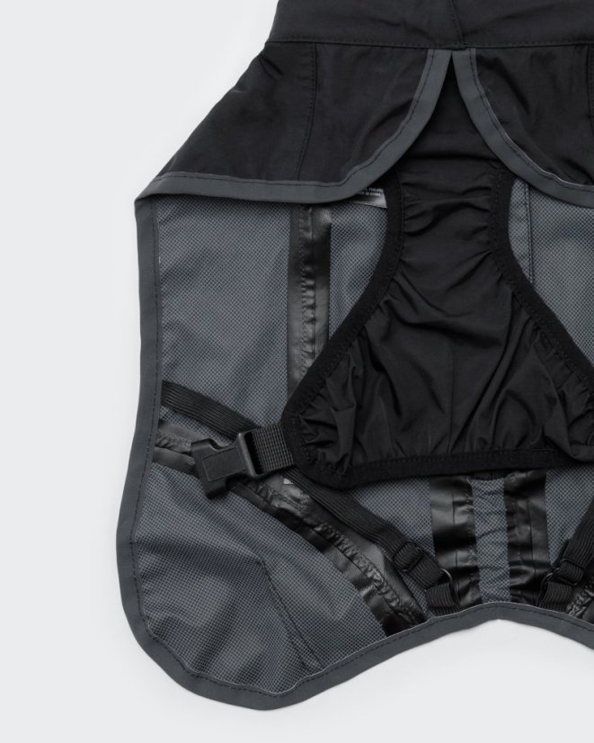 REGENERAČNÍ PLÁŠTĚNKA PAIKKA LITE ČERNÁ - Velikost: 45